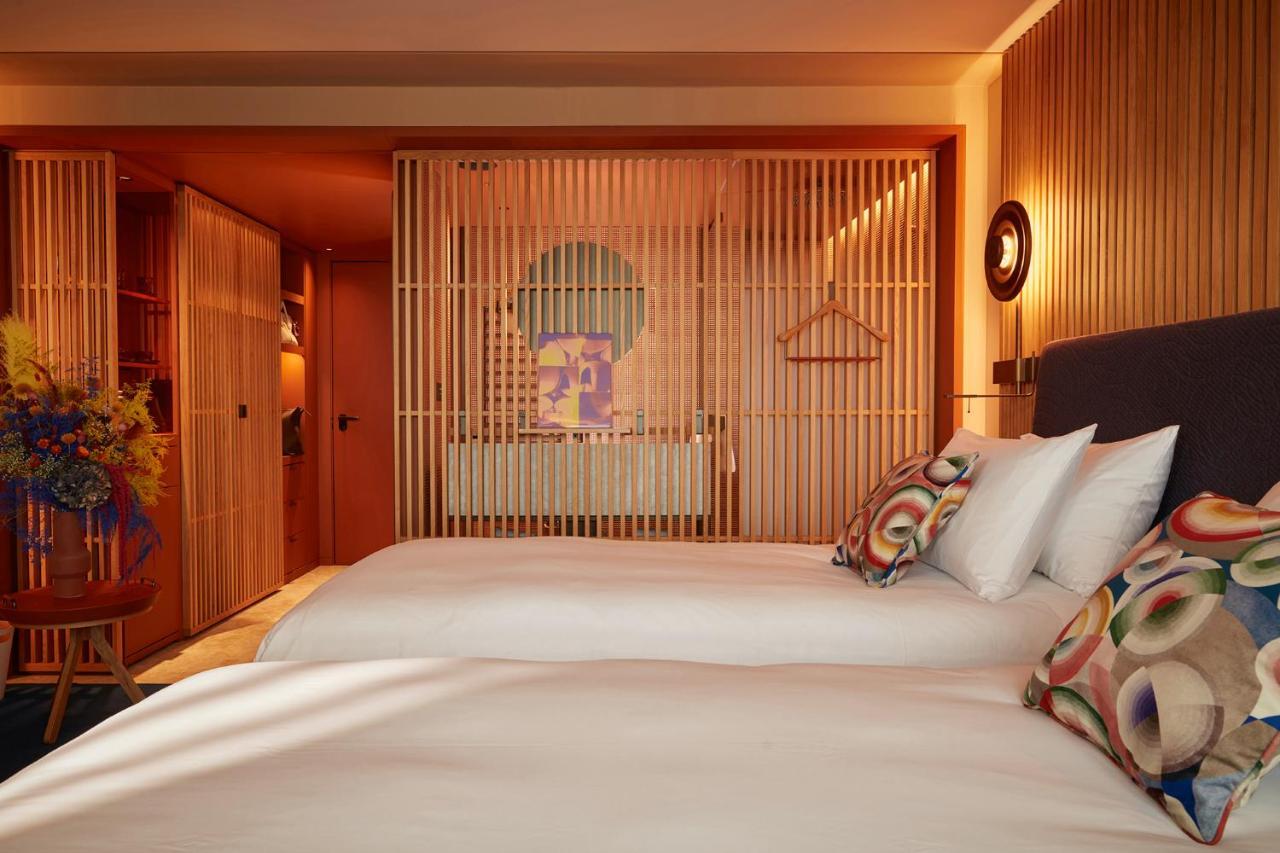 So/ Paris Hotel Eksteriør bilde A room at the hotel