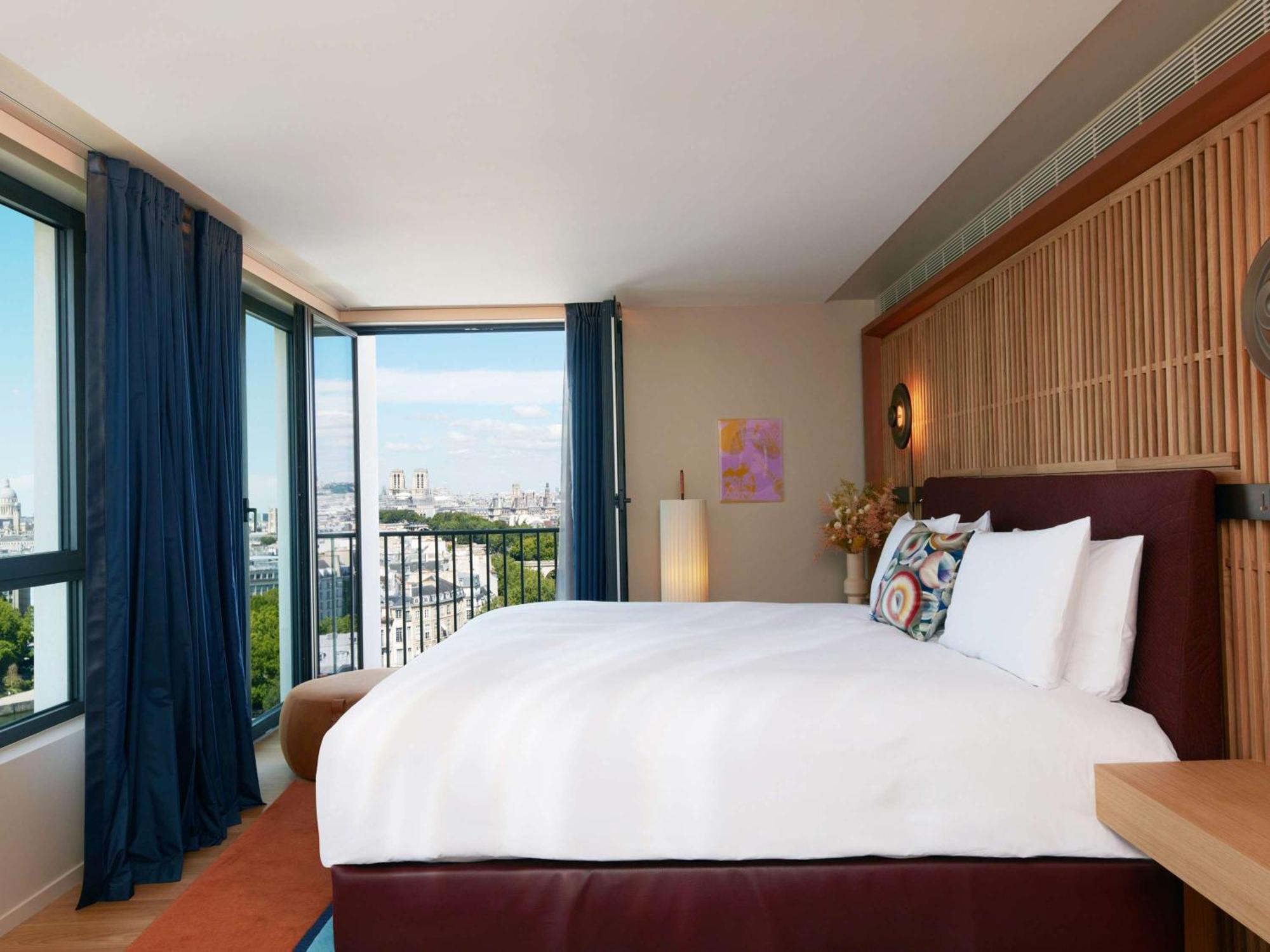 So/ Paris Hotel Eksteriør bilde Deluxe Room