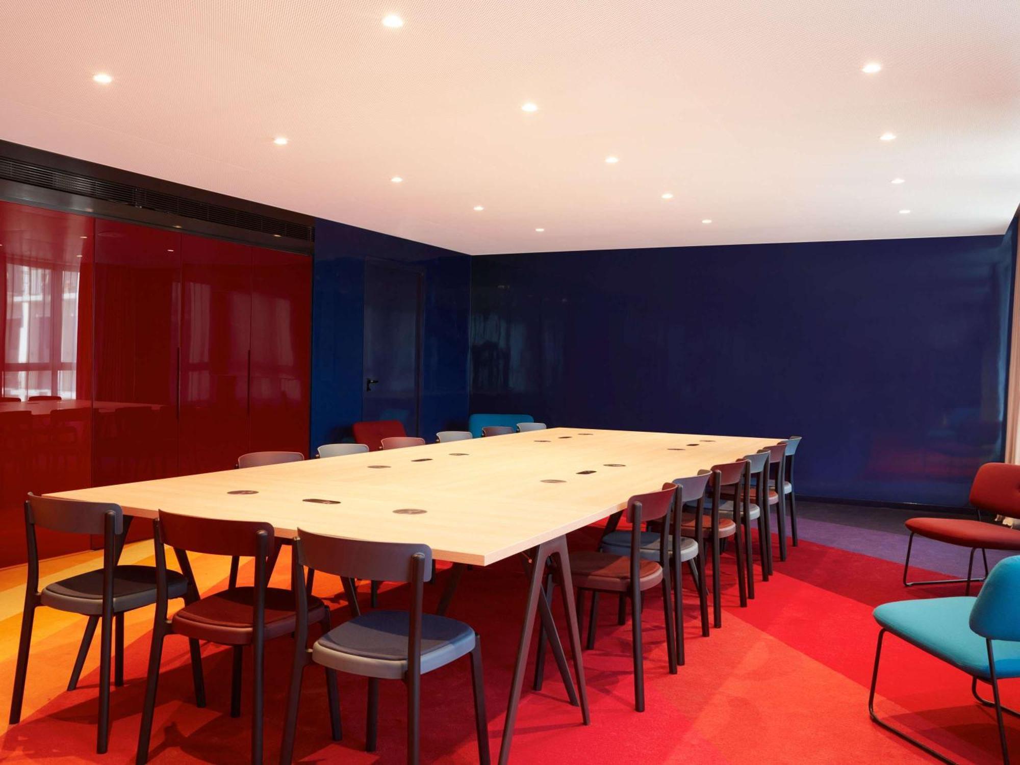 So/ Paris Hotel Eksteriør bilde The boardroom at the Design Museum